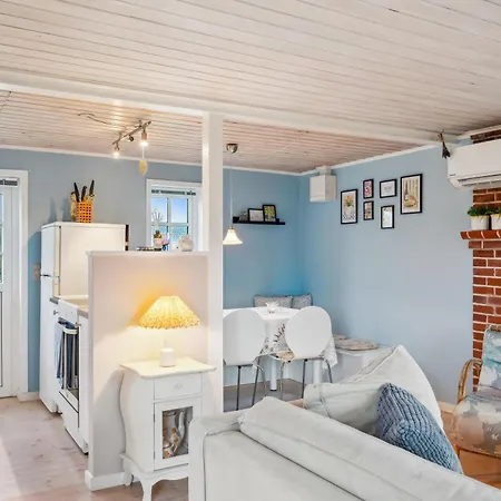 Cosy Classic With A Large Natural Plot And Lovely Terrace Close To The Family-friendly Beach, Forest, Dunes And Local Грена